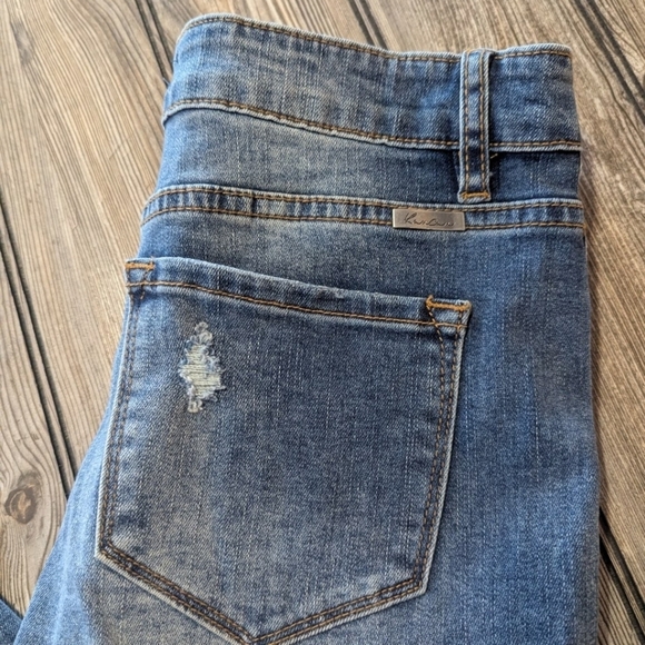 KanCan size 5/26 skinny jeans with button fly and unique tapered legs/seams - Picture 3 of 11